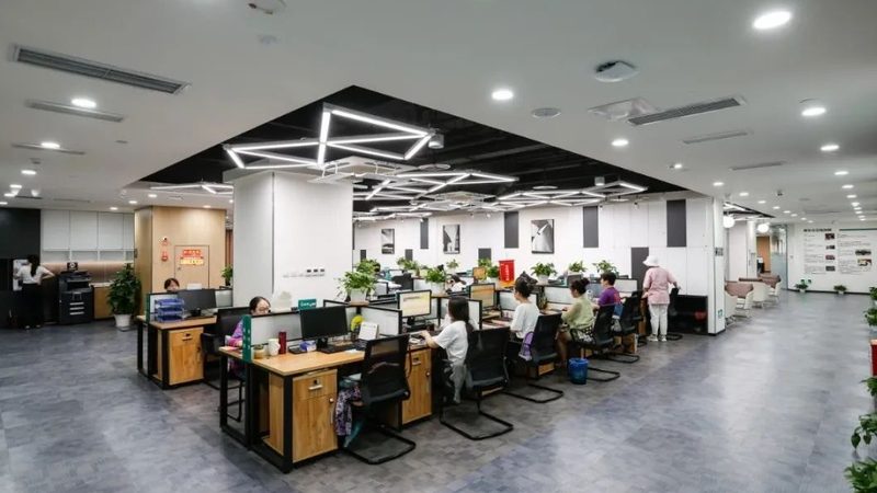 师资背景是判断会计培训老师口碑排名的关键因素之一。以下是一些具体的考量点：
