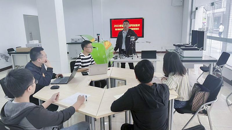 北京叉车培训教材电子版：内容与选型要点解析